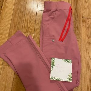 Xs tall chalk pink Kades